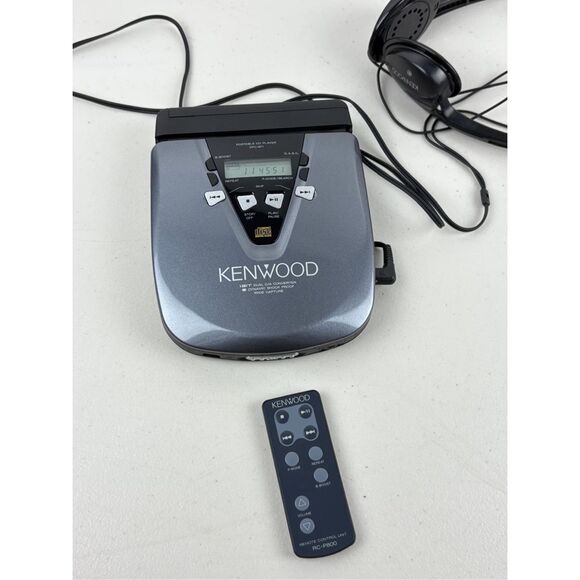 Vintage 1996 Kenwood DPC-971 Discman Portable CD Player Battery Extender Bundle - Picture 2 of 12
